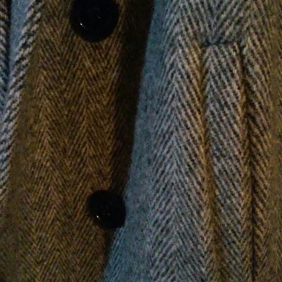 Herman Kay Petite Wool Pea Boat style blazer - Picture 2 of 3